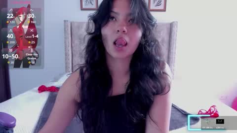 Saray online show from 10-28-25, 06:54