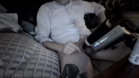 aschke online show from 10-25-25, 07:19