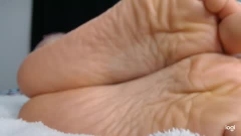 Snapshot of ash_nicefeet chatting on 02-17-25, 06:31 ashley online show from 02-17-25, 06:31