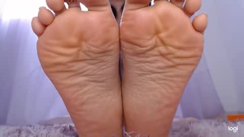 Snapshot of ash_nicefeet chatting on 03-10-25, 02:59 ashley online show from 03-10-25, 02:59