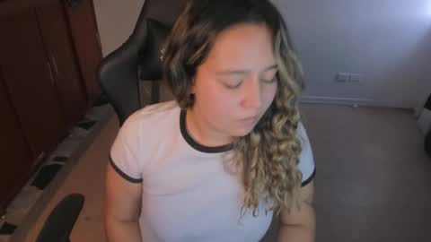 ash_smith1 online show from 02-12-26, 08:37