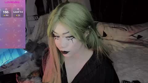 Sasha next stream December 4st  at  0000- 0030 am German time online show from 02-17-25, 12:10