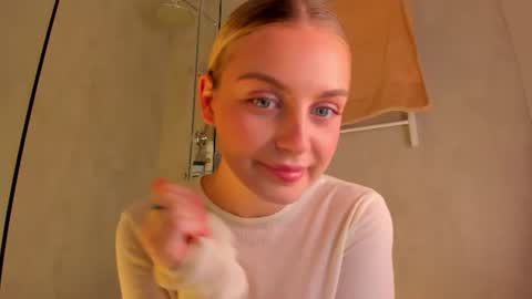 your pretty Ashley online show from 06-16-26, 07:16