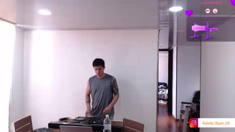 Ashley And Ryan  online show from 11-14-25, 07:23