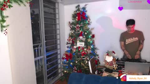 Ashley And Ryan  online show from 12-17-25, 11:44