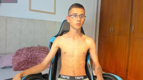   Asher  online show from 01-05-26, 09:18