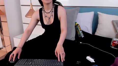 Ashkoreh online show from 11-22-25, 09:47