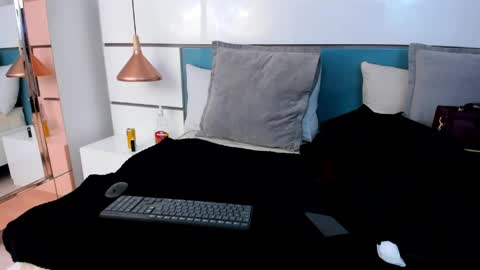 Ashkoreh online show from 04-08-26, 09:15