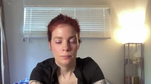 Snapshot of ashleebby818 chatting on 04-06-26, 06:42 Ashlee online show from 04-06-26, 06:42