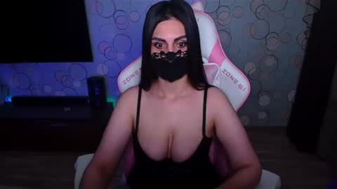   Yasmina   online show from 07-23-26, 02:31