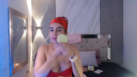 Snapshot of ashley__tylor chatting on 05-09-26, 08:36 ashley__tylor online show from 05-09-26, 08:36