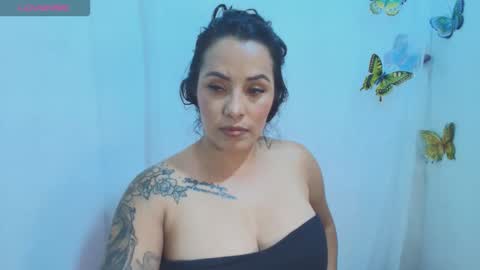 ashley_joyx_ online show from 05-27-26, 03:25