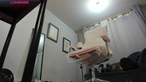 ashley_leon_ online show from 01-14-25, 12:03