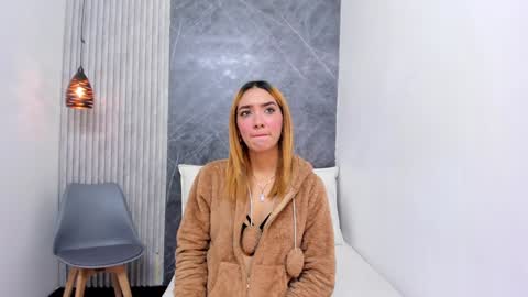 ashley_miller26 online show from 01-26-25, 12:01