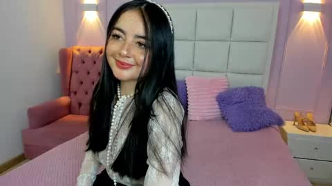 Snapshot of ashley_petit chatting on 05-31-26, 01:18 ashley_petit online show from 05-31-26, 01:18