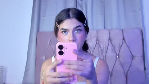 Snapshot of ashley_piinkk chatting on 02-02-25, 08:02 Ashley online show from 02-02-25, 08:02