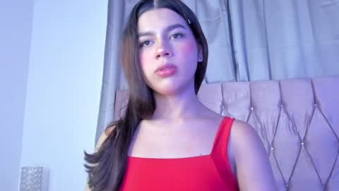 Snapshot of ashley_piinkk chatting on 02-04-25, 06:14 Ashley online show from 02-04-25, 06:14