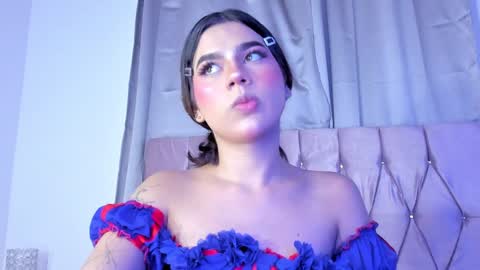 Snapshot of ashley_piinkk chatting on 02-06-25, 05:46 Ashley online show from 02-06-25, 05:46