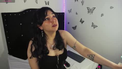 Ashley online show from 11-25-25, 10:32