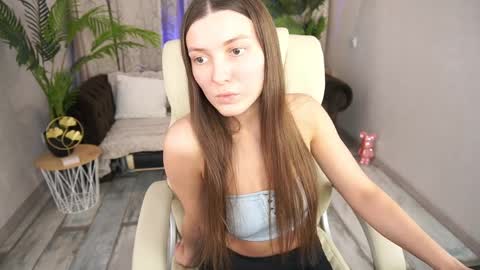 ashleybaee online show from 04-10-26, 12:21