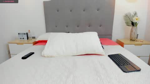 Ashley knight online show from 12-12-24, 06:53