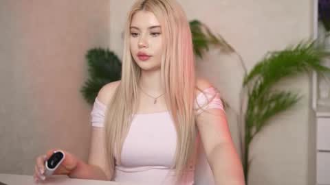 AshleyNiko online show from 10-04-25, 03:32