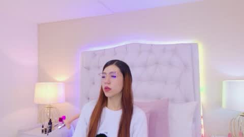 AshleyRoberh online show from 12-21-25, 12:12