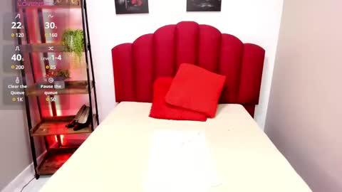 Snapshot of ashleyrobert_ chatting on 02-20-25, 11:54 ashleyrobert_ online show from 02-20-25, 11:54