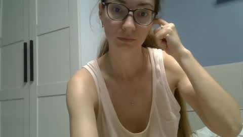 Ashley online show from 06-10-26, 05:50