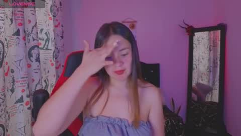 ASHLEY online show from 11-20-25, 07:02