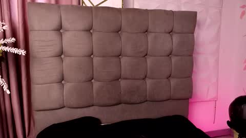 Ashley Lauren online show from 03-16-26, 07:51