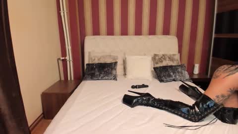 Ashley online show from 02-02-26, 09:35