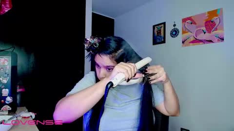 ashliecooperr online show from 12-19-25, 05:47