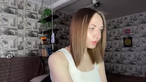 Snapshot of ashliitaliano chatting on 03-22-26, 02:09 Lily online show from 03-22-26, 02:09