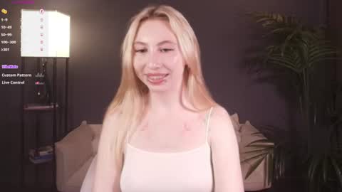 Victoria  online show from 06-14-26, 02:46