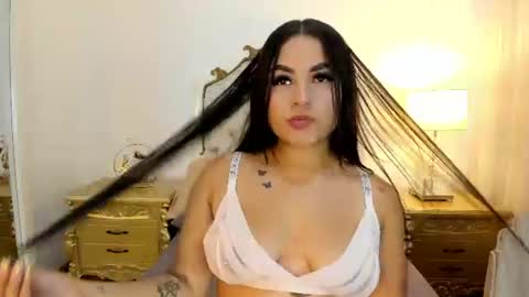 Snapshot of ashly_pink chatting on 07-23-26, 03:43 Ashly online show from 07-23-26, 03:43