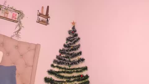 Ashly  online show from 12-19-24, 09:49