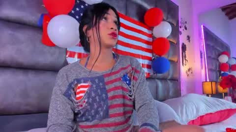 ashlymillerr_ online show from 07-04-26, 07:53