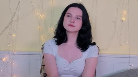 Snapshot of ashlyvincente chatting on 11-13-25, 08:24 Kristine online show from 11-13-25, 08:24