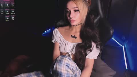 Mila online show from 12-07-24, 06:21