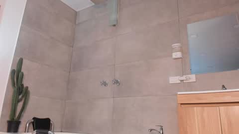 PAO   online show from 01-31-25, 05:51