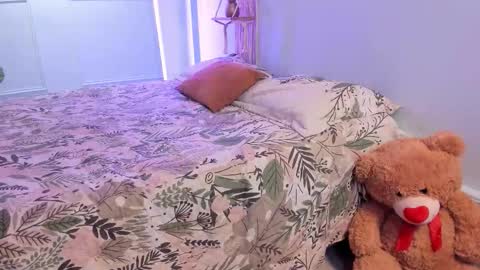 MyaFontaine online show from 12-14-25, 04:01