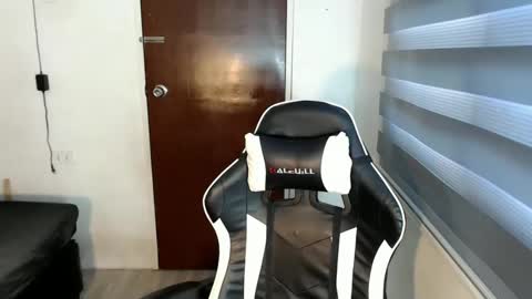 Snapshot of asian_cecilyxx chatting on 01-29-25, 06:33 Cecily online show from 01-29-25, 06:33