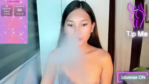 Snapshot of asian_cecilyxx chatting on 10-30-25, 05:46 Cecily online show from 10-30-25, 05:46