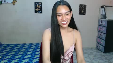 Snapshot of asian_glamm chatting on 02-20-25, 03:19 ANITA online show from 02-20-25, 03:19