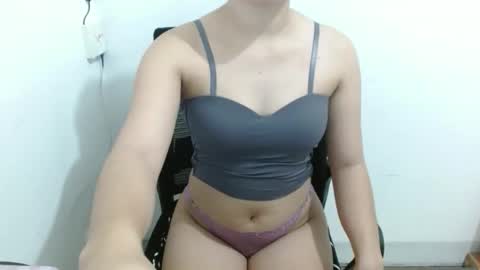 Snapshot of asian_hotties69 chatting on 03-31-26, 06:03 asian_hotties69 online show from 03-31-26, 06:03