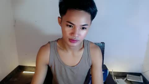 asian_lover05 online show from 03-18-26, 02:53