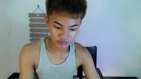 asian_lover05 online show from 04-13-26, 08:47