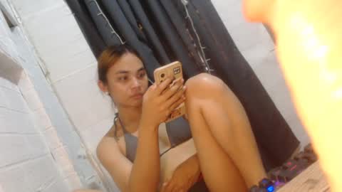 Snapshot of asian_reyshell chatting on 01-17-25, 06:47 Reyshell online show from 01-17-25, 06:47