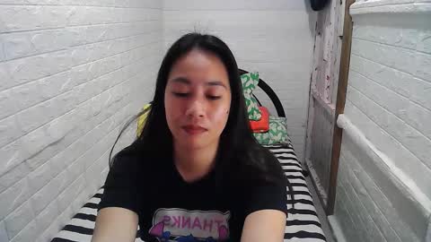 Snapshot of asian_sexydimples chatting on 01-21-25, 05:27 Trixie online show from 01-21-25, 05:27